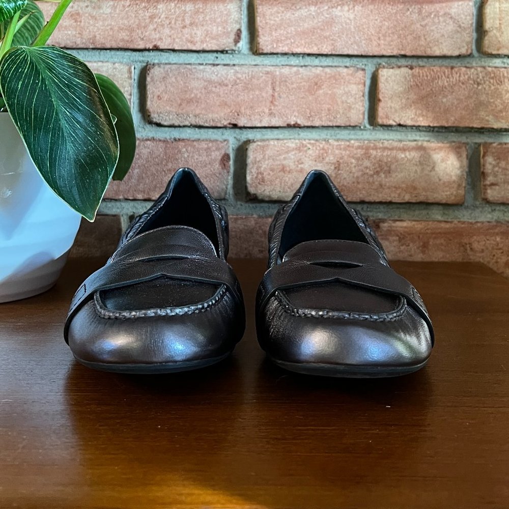 Etienne Aigner Dark Pewter Leather Loafer in Size 11 - Picture 2 of 10
